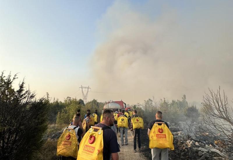 Požar u Krivodolu - kuće više nisu ugrožene